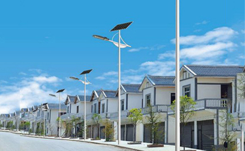 西宁太阳能路灯配置与在乡村道路照明中的应用